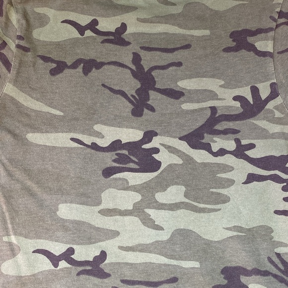 Pam & Gela Camo Basic Tee - Picture 6 of 6